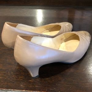 Penaljo Pumps, Leather - 9.5 W - Cream